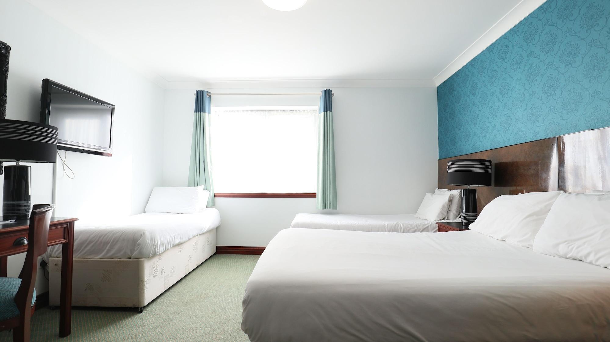 The Victoria Hotel Manchester By Compass Hospitality Oldham Buitenkant foto
