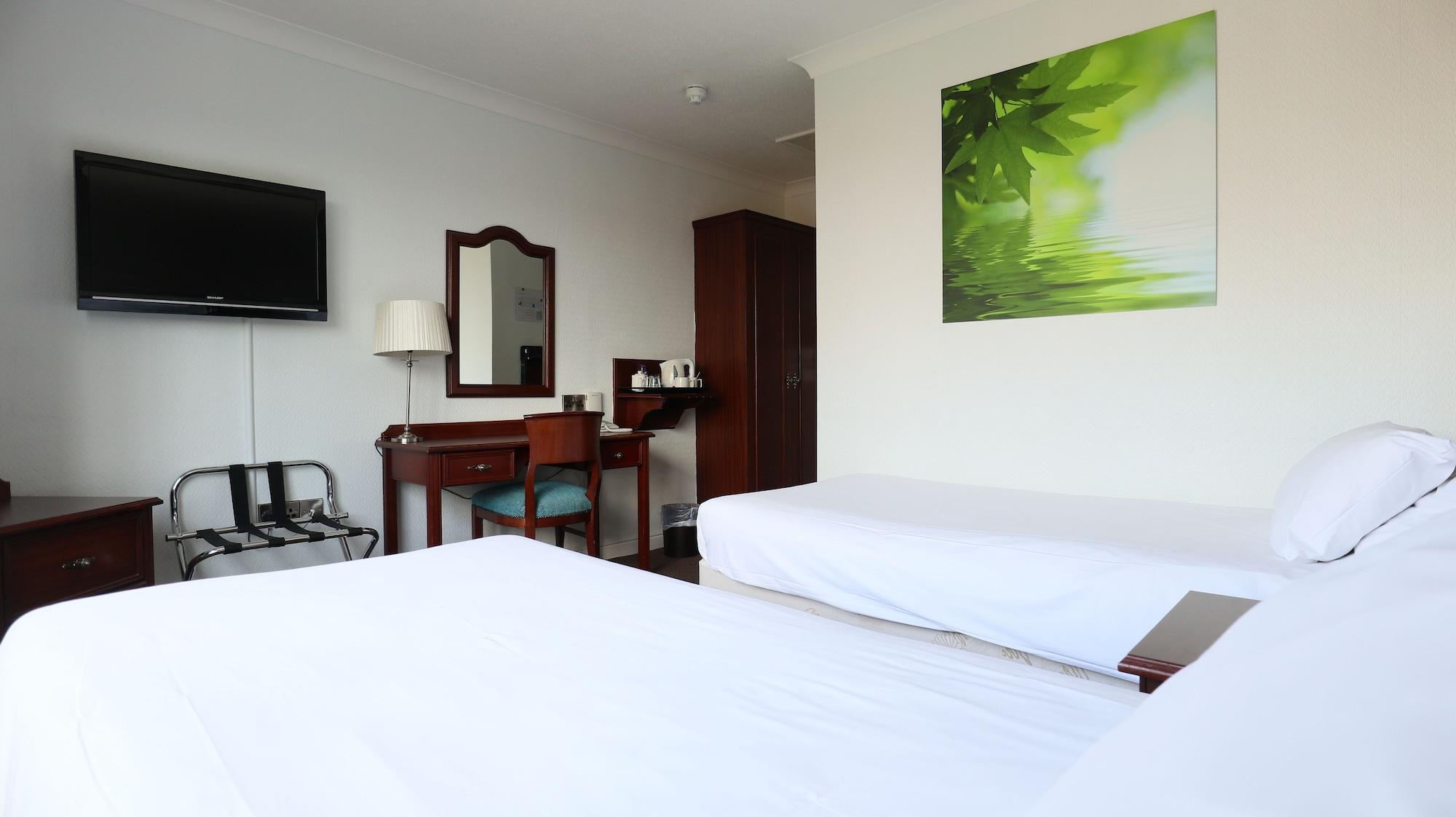 The Victoria Hotel Manchester By Compass Hospitality Oldham Buitenkant foto