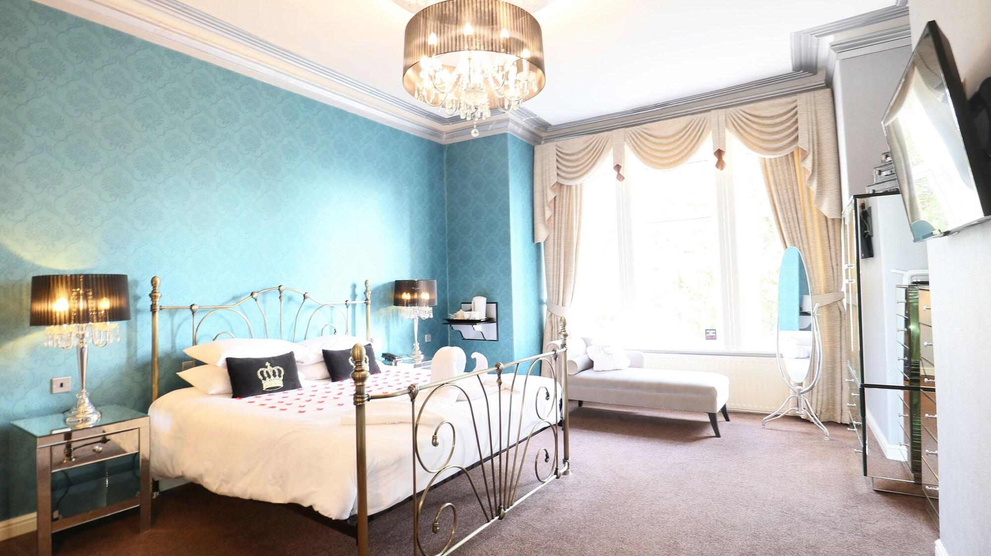 The Victoria Hotel Manchester By Compass Hospitality Oldham Buitenkant foto