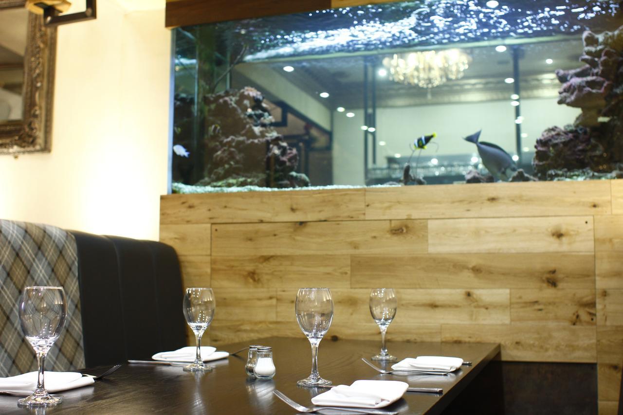 The Victoria Hotel Manchester By Compass Hospitality Oldham Buitenkant foto